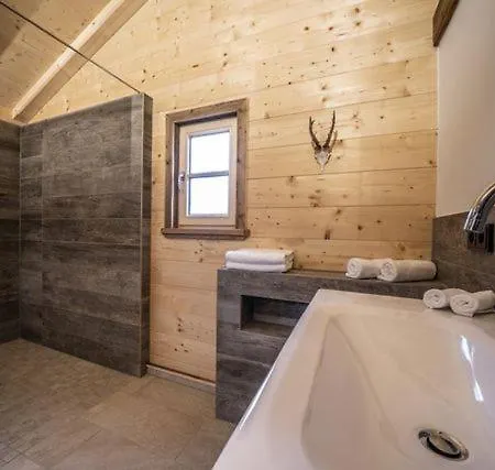 Lenggrieser Bergcamping - Almchalet Panoramahuette Apartment Lenggries