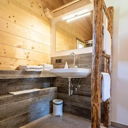 Apartment Lenggrieser Bergcamping - Almchalet Panoramahuette *
